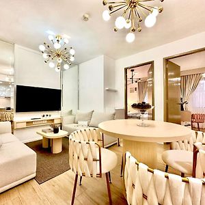 Elegant, And Family-Friendly 2Br In Pine Suites 大雅台 Exterior photo