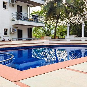 Poolside Paradise 1Bhk Luxury Apartment In Siolim. Exterior photo