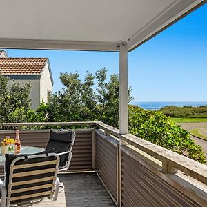 The Sun Capsule - Ohope Beach Holiday Home Exterior photo