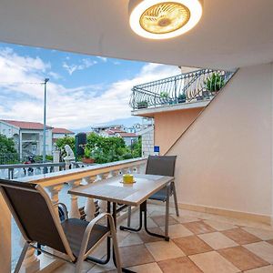 Lovely Apartment In Trogir With Kitchen Exterior photo