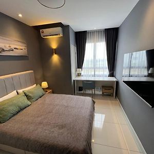 Sr Klia Suite Apartment - Virgo Horizon- Free Wifi, Netflix Kampong Melot Exterior photo