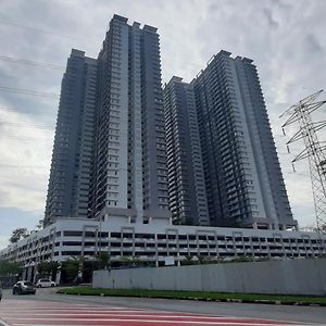 Aurora Residence Puchong Prima Exterior photo