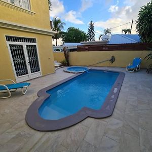 Five Bedrooms Spanish Villa With Pool 黑河区 Exterior photo