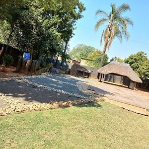 Pretoria-NoordAmani Guest Haven Full House+Semi-Loadshedding+Wi-Fi别墅 Exterior photo