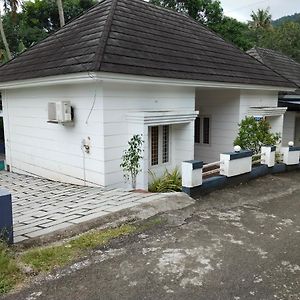 Rose Villas 阿西拉帕利 Exterior photo