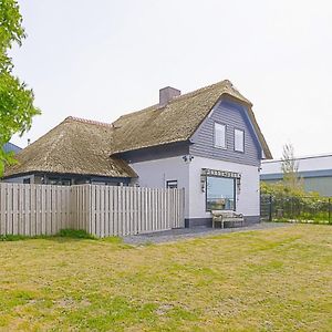 Villa Pakhuys - Groepsaccommodatie - Julianadorp Aan Zee 登海尔德 Exterior photo