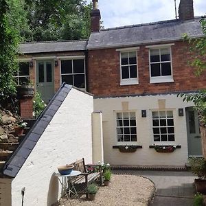 Beautiful Georgian Cottage Within A Private Walled Garden 奥克姆 Exterior photo