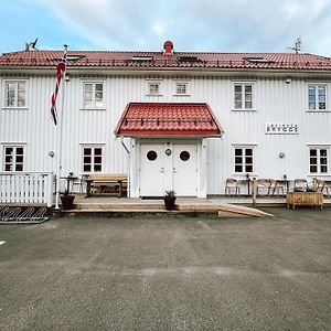 Lodingen Brygge酒店 Exterior photo