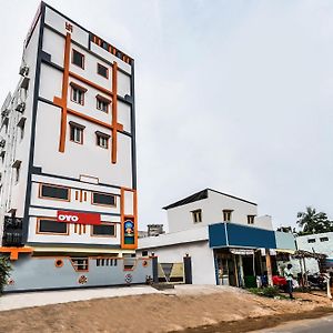 Gannavaram Oyo Pramukh Heights酒店 Exterior photo