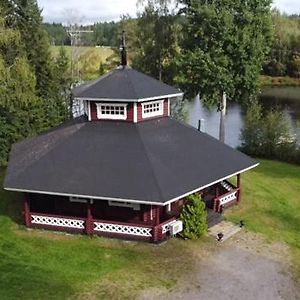 PääjärviKarhunhovi别墅 Exterior photo