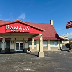 Ramada By Wyndham Lumberton酒店 Exterior photo