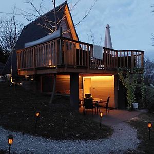 Glamping Holiday House With Hot Tub And Sauna- Hisa Oddiha 斯玛杰克托莱塞 Exterior photo