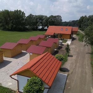 TiszaeszlarTomajor Vendeghazak公寓 Exterior photo