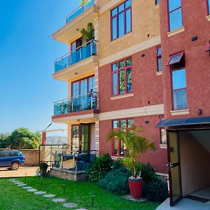 Keitylin Heights Apartments In Makindye 坎帕拉 Exterior photo