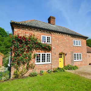 Clare Cottage Melton Constable Exterior photo