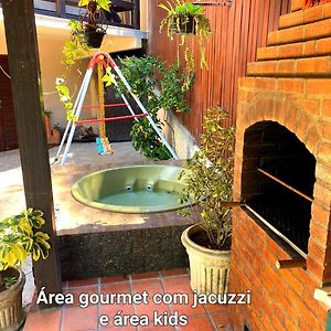 Aconchego De Itaipava - Casa De 3 Quartos, Ampla, Equipada, Com Area Kids, Jacuzzi, Em Meio A Natureza E Proximo Ao Centro Do Bairro Petrópolis Exterior photo