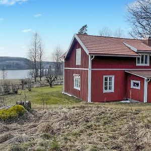 2 Bedroom Awesome Home In Storfors Exterior photo