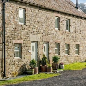 Nook Cottage, Hot Tub, Polar Bears, Alton Towers, Bakewell, Chatsworth House, Peak District Stay 斯塔福德 Exterior photo