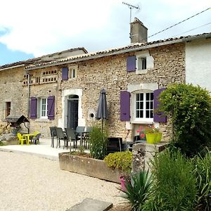 Les Gites De La Roche Elie. Chez Leonie Rom Exterior photo