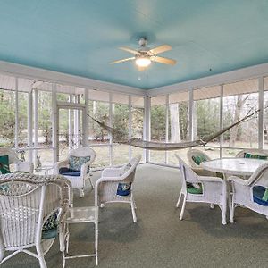 Central And Ornate Sewanee Home With Screened-In Porch Exterior photo