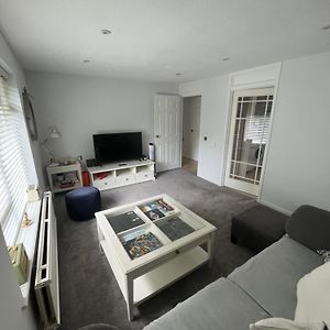 FinchampsteadCharming 1-Bed Apt. Relax & Recharge.公寓 Exterior photo