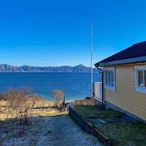 Lovely Home In Raudeberg Rödberg Exterior photo