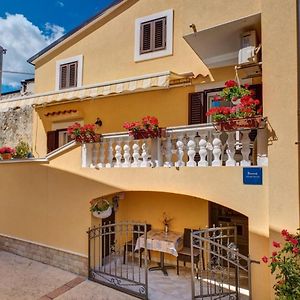 Apartments By The Sea Martinscica, Cres - 22582 Exterior photo