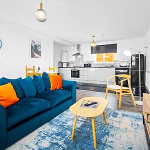 Stylish New Apartment - Free Wifi & Netflix - 3Mh Cradley Heath Exterior photo
