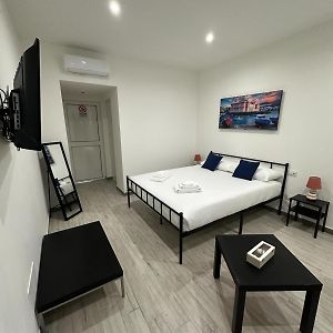 Bari Valona Rooms Exterior photo