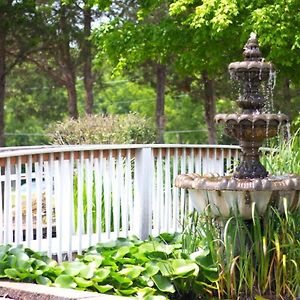 Rustic Cabin With Views In Bloomington别墅 Exterior photo