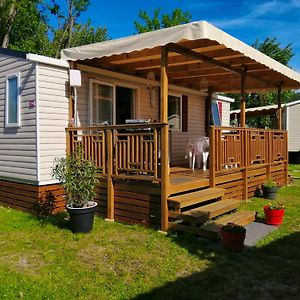 Bungalow De 2 Chambres Avec Piscine Partagee Et Terrasse A 孔德里约 Exterior photo