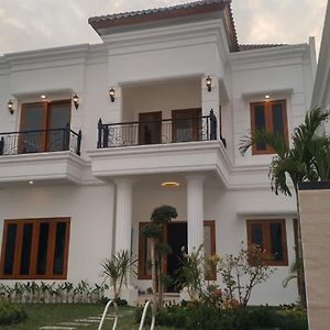 日惹Fernasya House 2别墅 Exterior photo