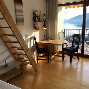 Appartement Mit Seeblick Am Ossiacher See 菲拉赫 Exterior photo