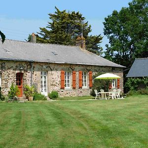 Gite Paisible Avec Vue Sur Campagne, Etang, Et Sentiers Pedestres - 4/5 Pers. - Fr-1-600-63 Ruille-le-Gravelais Exterior photo