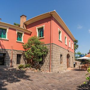 本图贡萨尔维斯Casa De Pedra Mena Kaho别墅 Exterior photo
