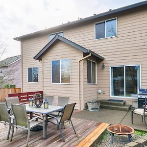 Lovely Dundee Home With Private Yard And Fire Pit! Exterior photo