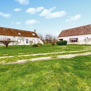 Beautiful Home In Villeherviers With Kitchen Exterior photo