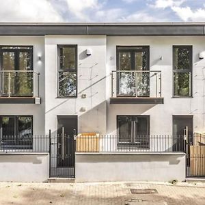 Modern Majesty 3 Bed 3 Bath House In London别墅 Exterior photo