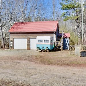 Rustic Jefferson Retreat With Fire Pit Near Athens!公寓 Exterior photo