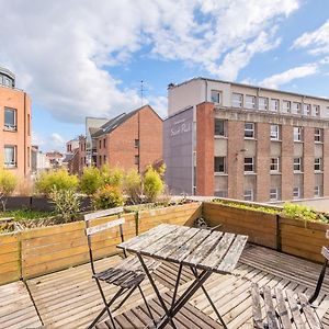 Appartement Lumineux Avec Rooftop Et Garage Prive. 里尔 Exterior photo