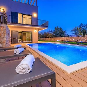 Villa Le Maris With Indoor & Outdoor Heated Pool Dobrinj Exterior photo