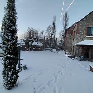 Le 43, Gite Rural Dans La Vallee De La Sambre. Merbes-le-Château Exterior photo