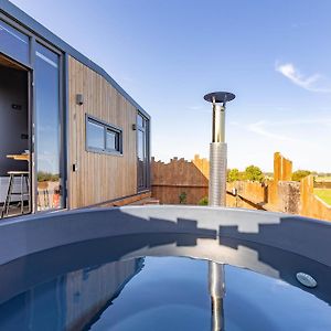 Les Tiny Du Pre Mathy - Logements Insolites Avec Jacuzzi A 普罗丰德维耶 Exterior photo