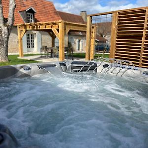 Gite Avec Jacuzzi 6 Personnes Brouchaud Exterior photo