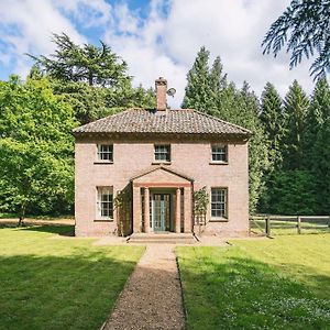 Bears Cottage Wood Norton Exterior photo