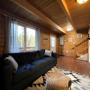 Cozy Alaskan Log Home - Aurora Overhead 费尔班克斯 Exterior photo