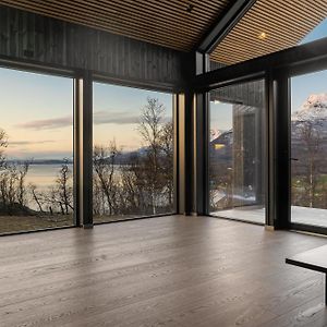 Fantastisk Arkitekt Tegnet Snohetta I Vakker Natur Sand  Exterior photo