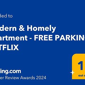 Modern & Homely Apartment - Free Parking - Netflix 考纳斯 Exterior photo