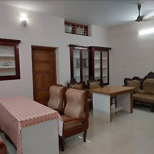 Home In Guruvayur-3 Bedroom Exterior photo