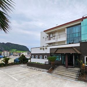 Seongsan Sunrise Pension 西归浦市 Exterior photo